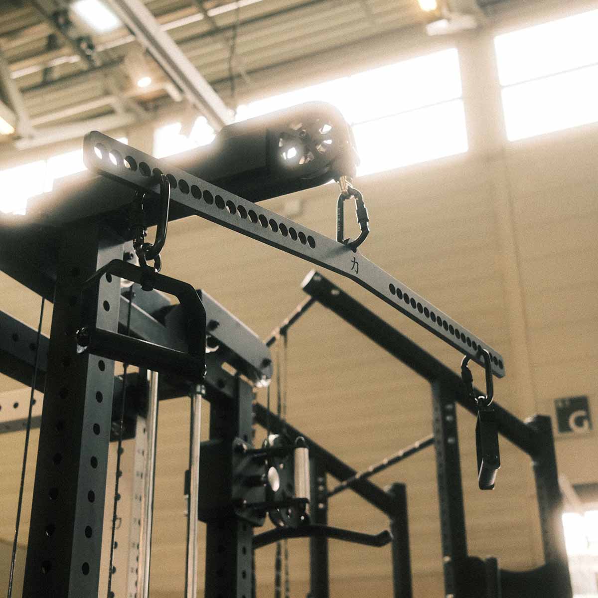 Adjustable Lat Pull Down Bar w/ Heavy Duty Carabiner - Image 6