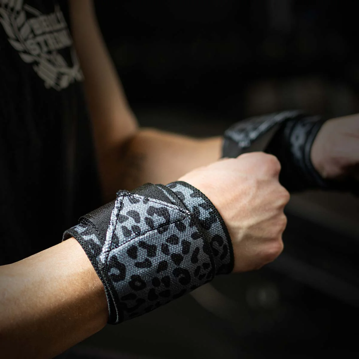 Heavy Wrist Wraps, Dark Leo, IPF Approved – 60cm/90cm - Image 5