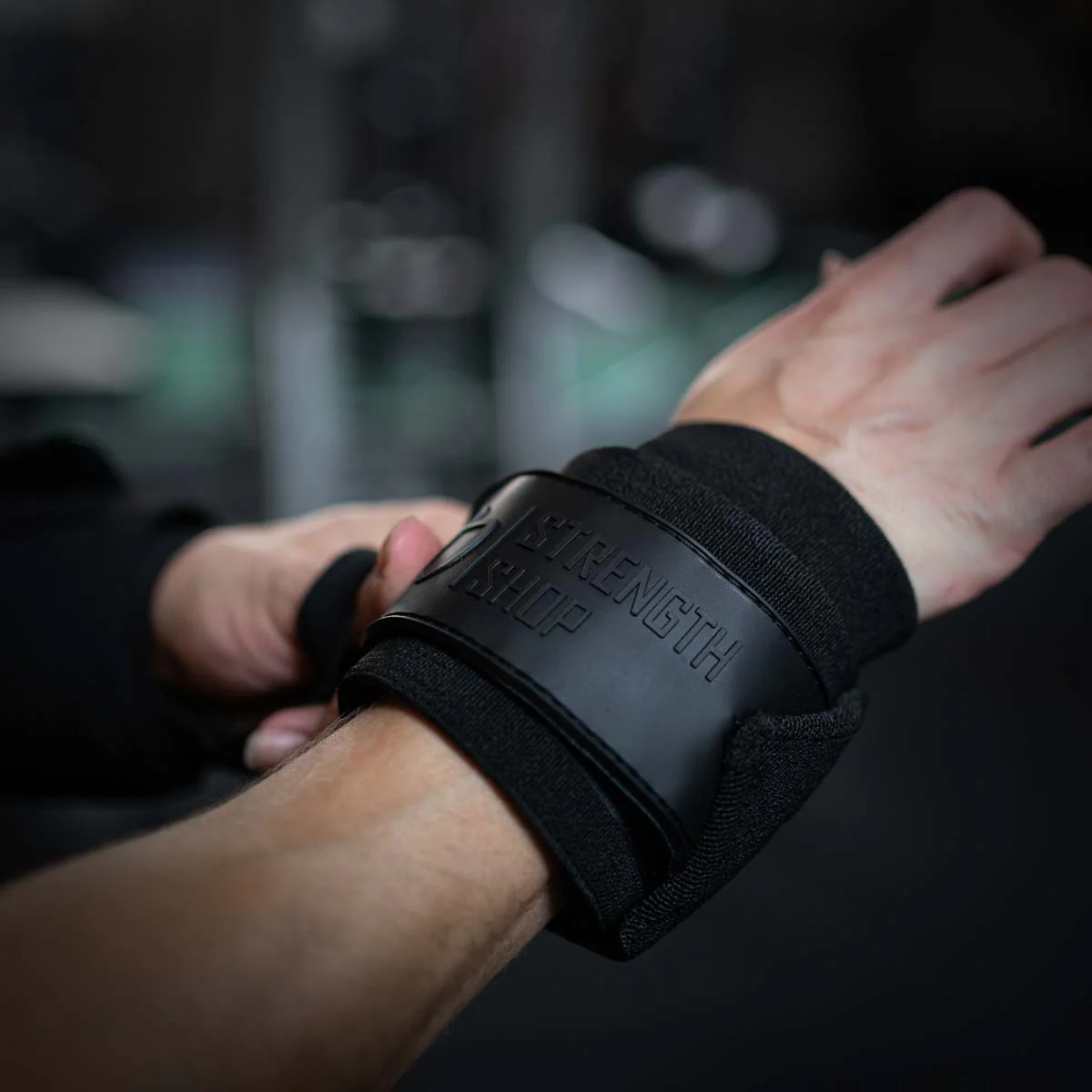Heavy Wrist Wraps, Stealth, IPF Approved – 30cm/60cm/90cm - Image 5
