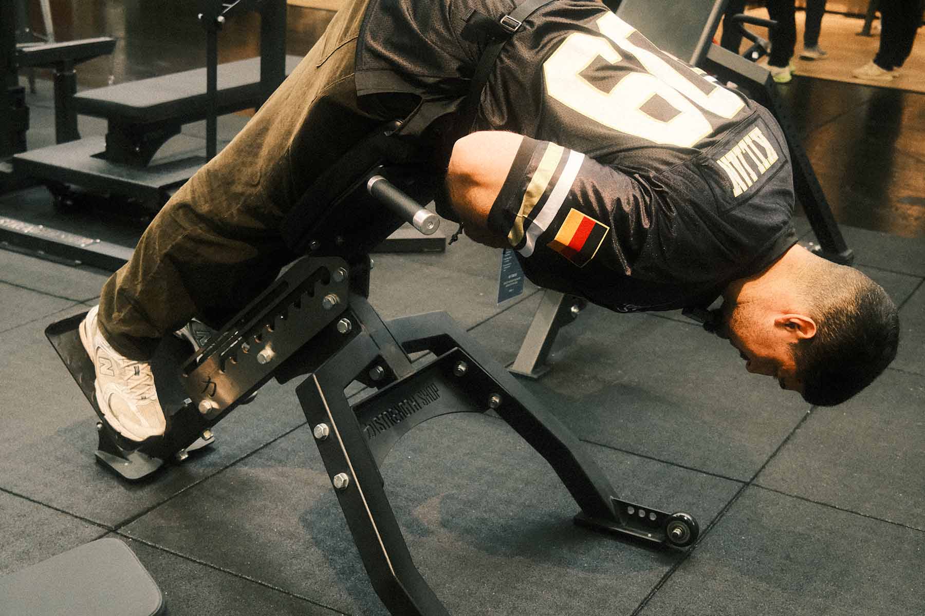 Pro Hyperextension “Bulldog” – Commercial Back Extension Machine (Expected availability: June 2026) - Image 6