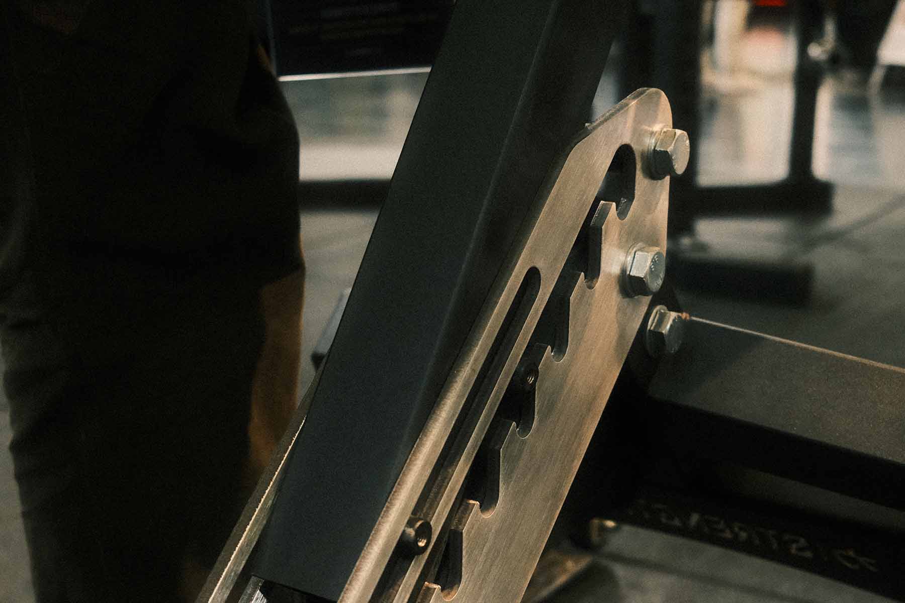 Pro Hyperextension “Bulldog” – Commercial Back Extension Machine (Expected availability: June 2026) - Image 7