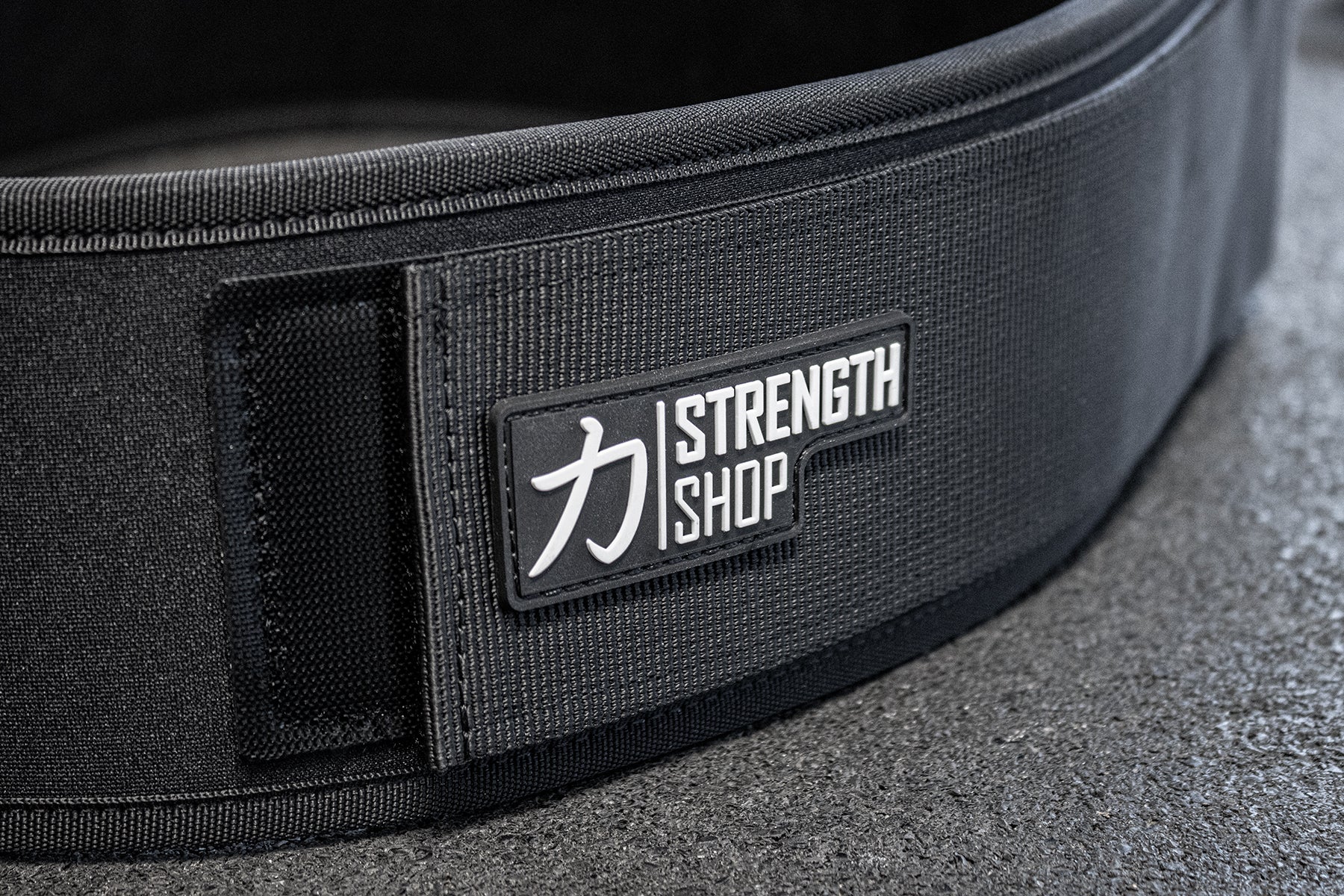 Velcro Weightlifting Belt – Core Stability & Lower Back Support - Image 3