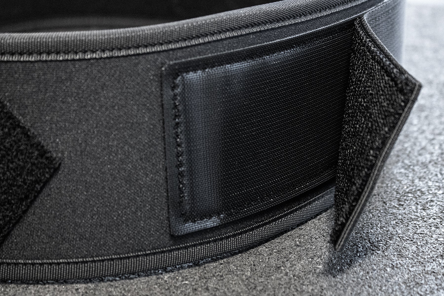 Velcro Weightlifting Belt – Core Stability & Lower Back Support - Image 7