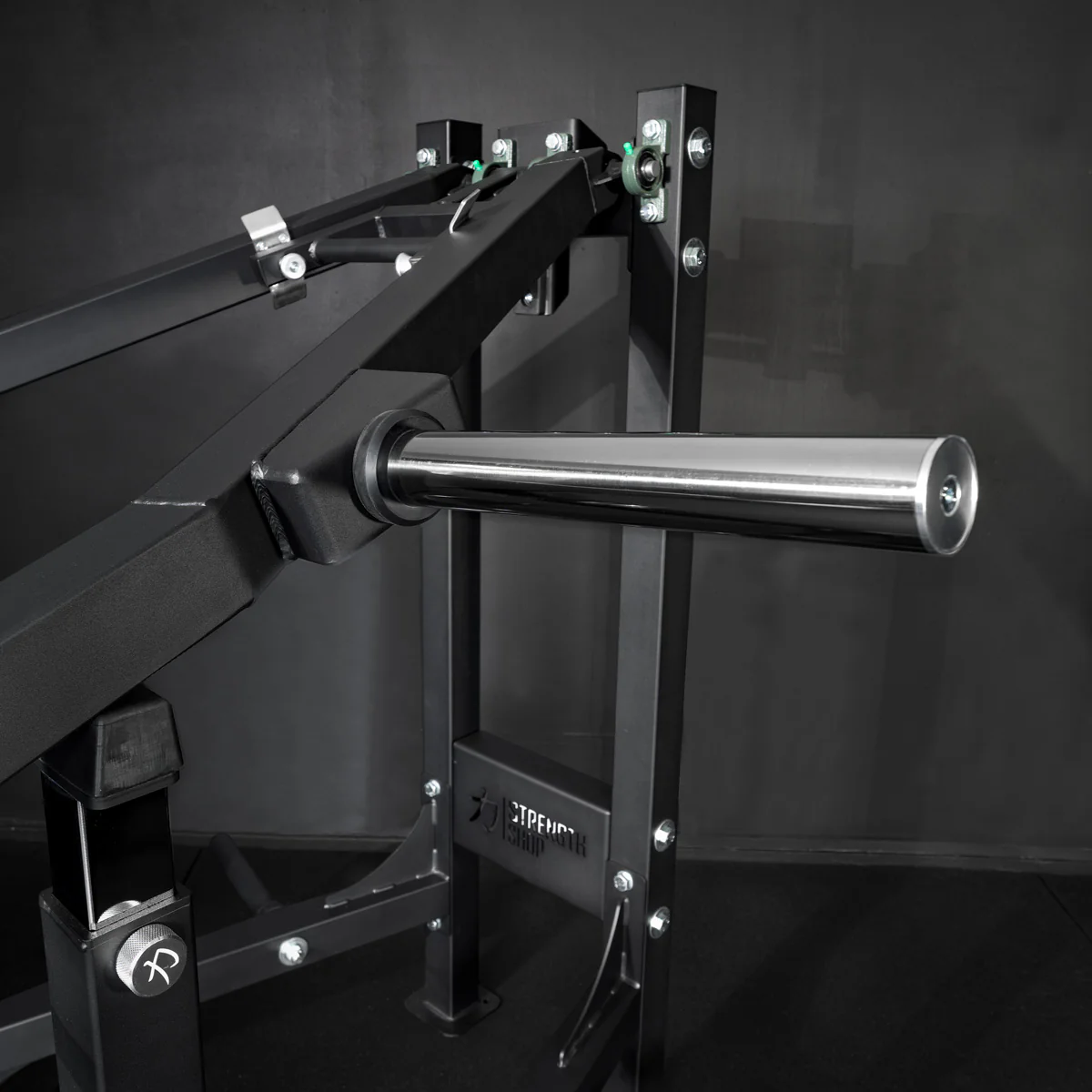 Viking Press – Strongman Shoulder Press Machine - Image 7